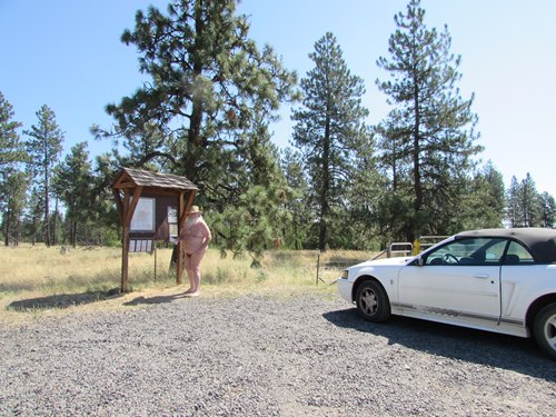 10 greenbare at Hog Lake Trailhead sign 3.jpg